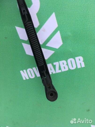 Поводок стеклоочистителя заднего Мазда 6