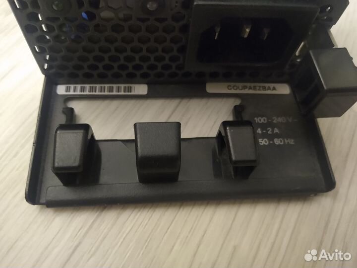 Коммутатор Cisco WS-C3650-24T