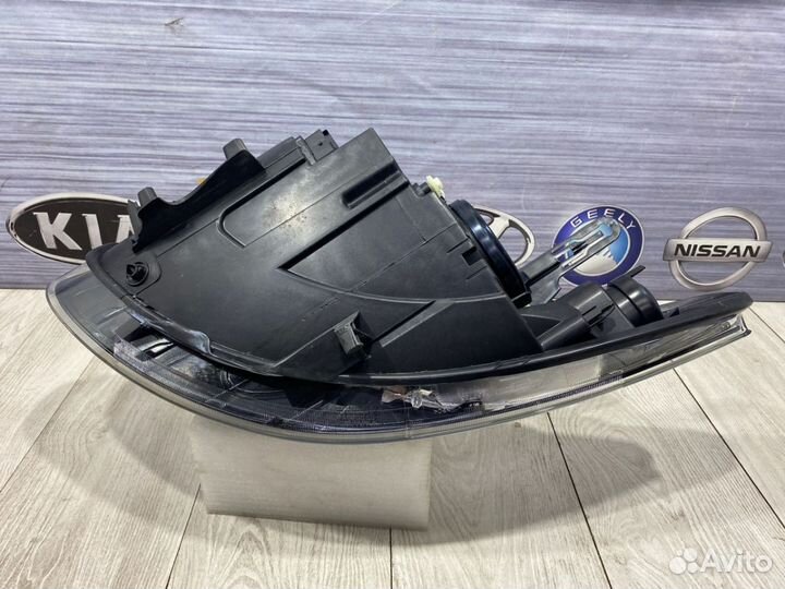 Фара Renault fluence Прав