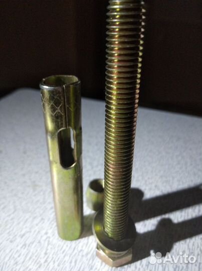 Анкерный болт с гайкой 16 мм на 115 мм
