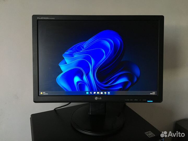 Монитор LG Flatron