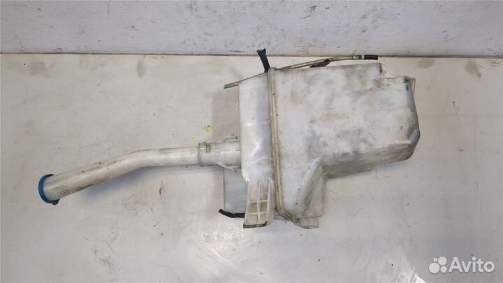 Бачок омывателя Toyota Corolla Verso, 2006