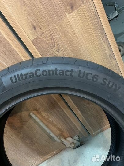 Continental UltraContact UC6 235/50 R19 99V