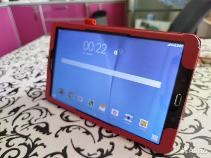 Планшет Samsung galaxy tab e