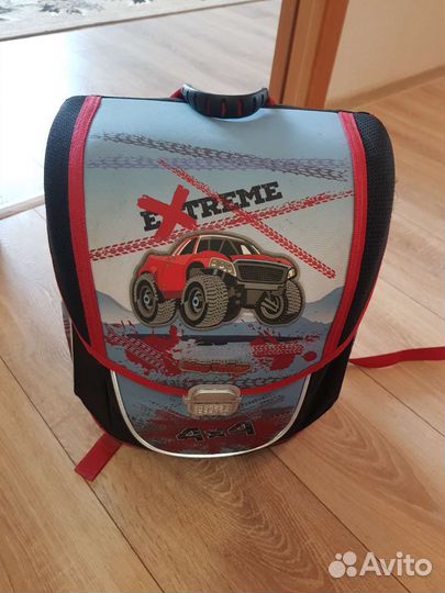 Школьный рюкзак