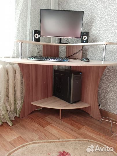 Компьютерный стол бу