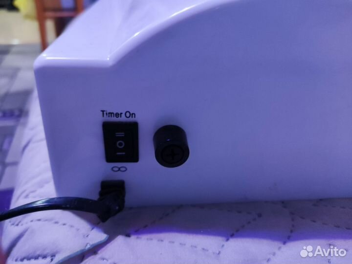 Ультрафиолетовая лампа для маникюра