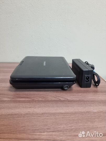 Портативный DVD Supra sdtv-716UT USB