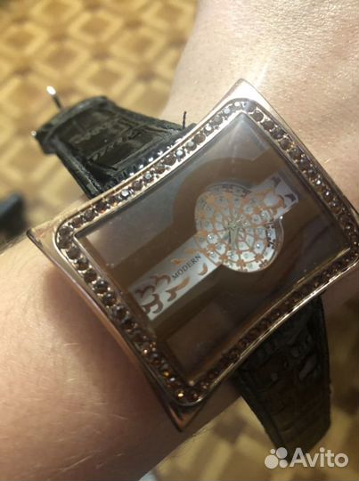 Часы stainless steel back