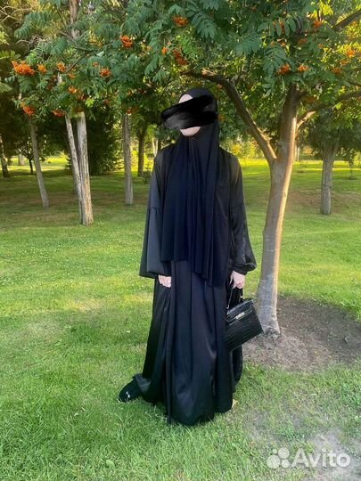 Швея по ремонту и пошиву одежды