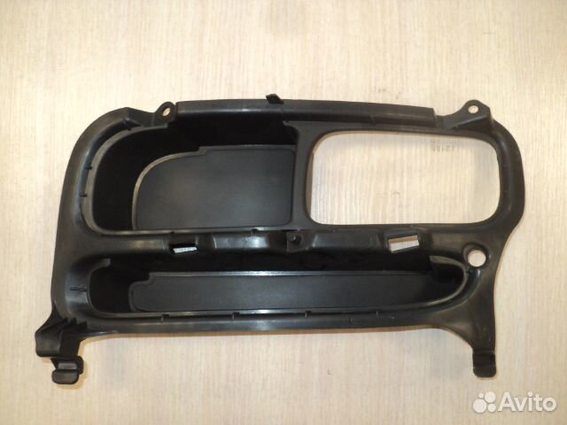 Фара противотуманная Toyota Avensis 2 2003-2006