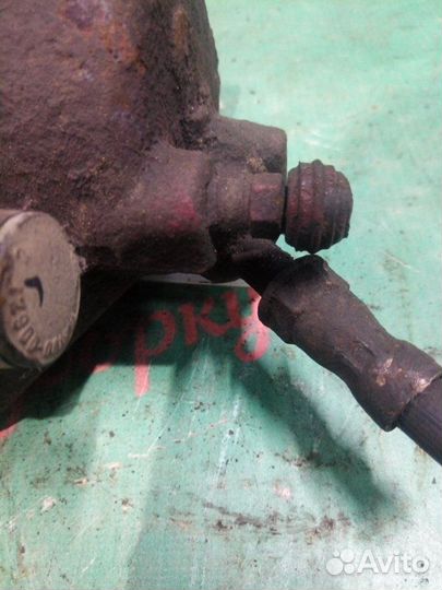 Суппорт передний правый Ford Focus 2