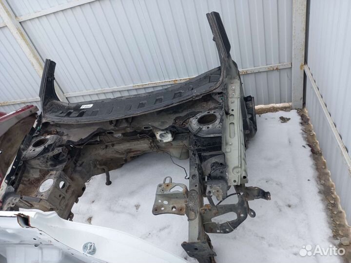 Передние четверти кузова Renault Megane2