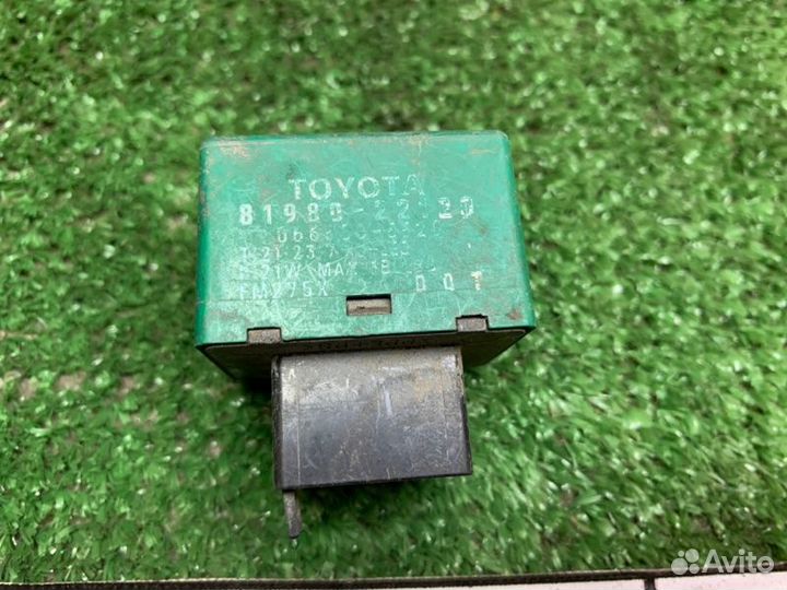 Реле поворота Toyota Mark Ii GX110 1GFE