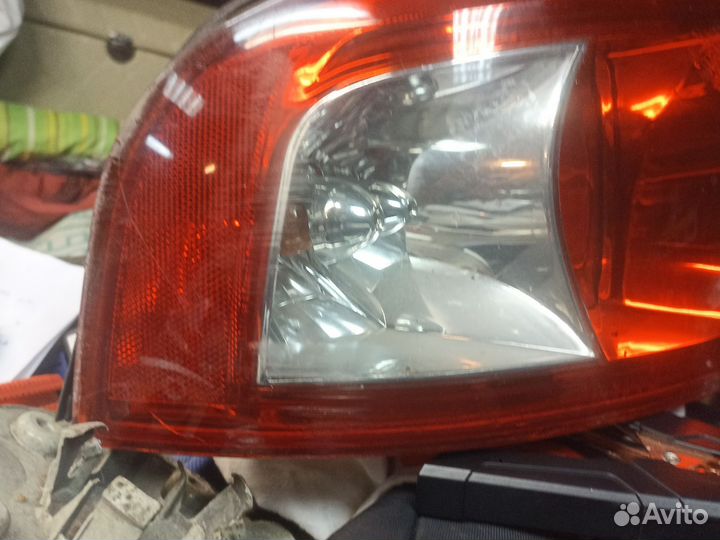 Левый фонарь задний kia magentis