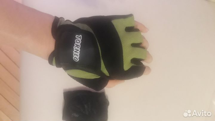 Перчатки Torneo для спортзала