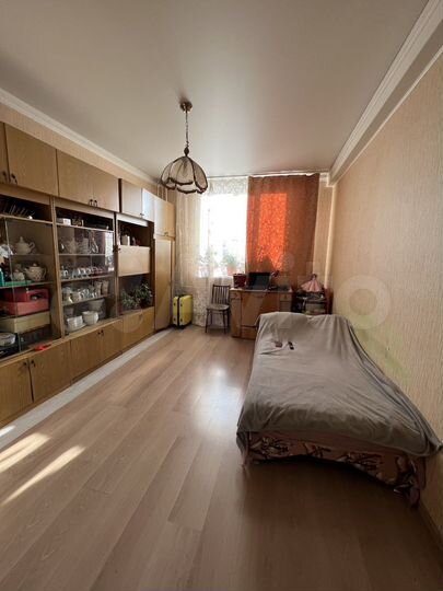 3-к. квартира, 67,8 м², 3/6 эт.