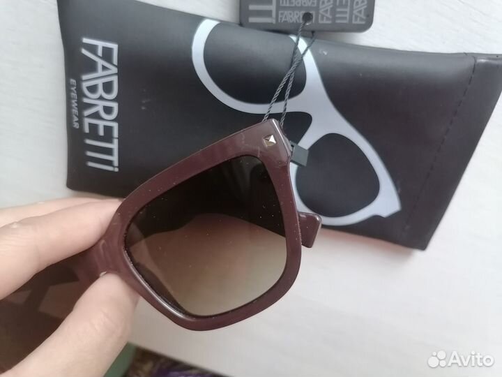 Женские солнцезащитные очки fabretti