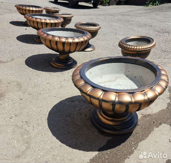 Вазы уличные