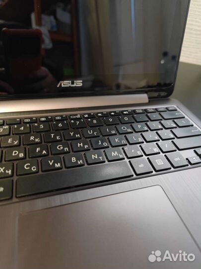 Asus компактны 11.6 нетбук. Новый ssd