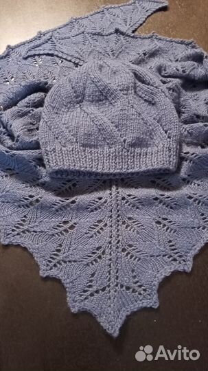 Комплект новый осень шапочка и бактус косынка