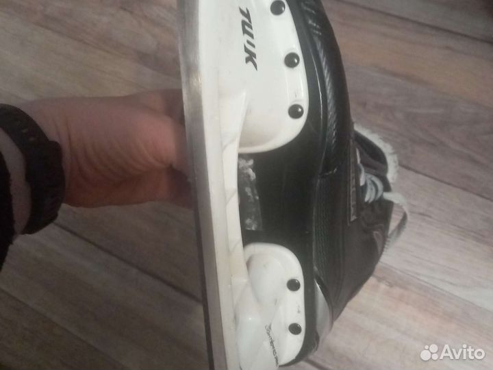 Хоккейные коньки bauer