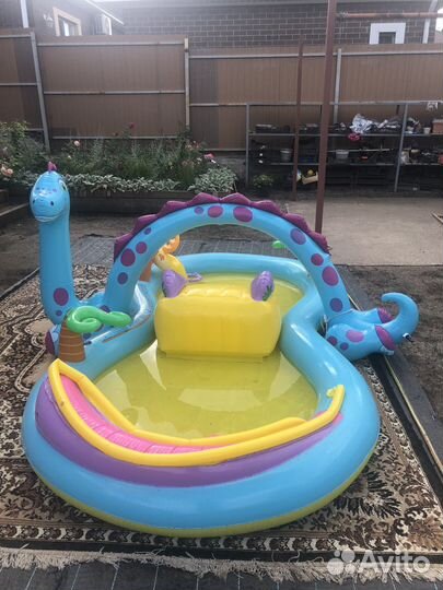 Детский бассейн