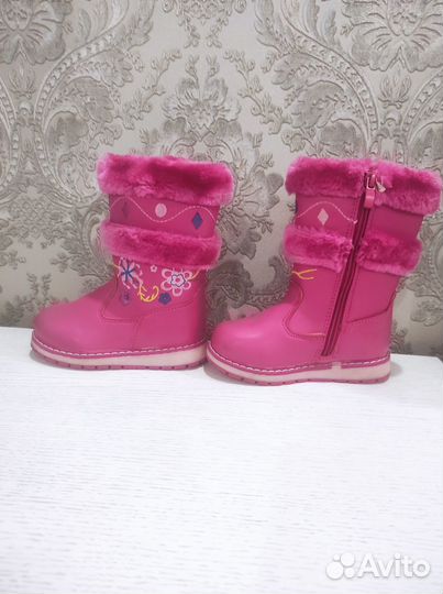 Сапоги для девочки 23 новые