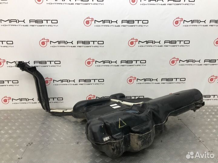 Б/У бензобак (топливный бак) задний Volkswagen