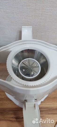 Соковыжималка Clatronic