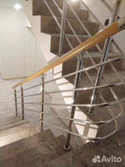 Поручни для лестниц