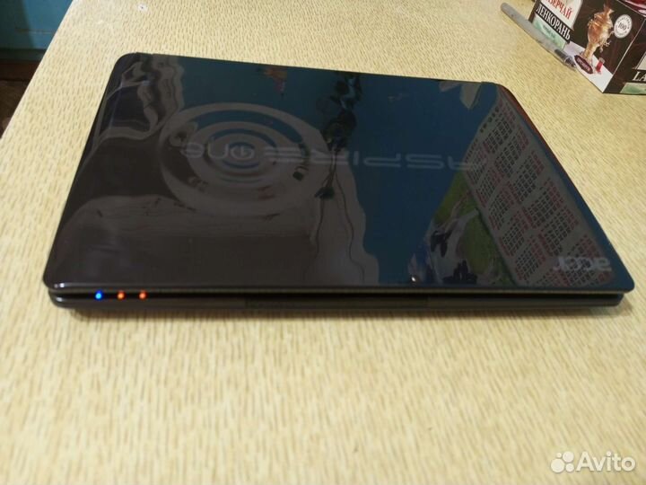 Нетбук Acer aspire one