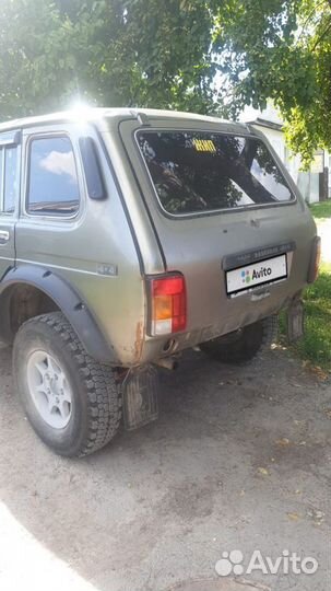 LADA 4x4 (Нива) 1.8 МТ, 2002, 100 000 км