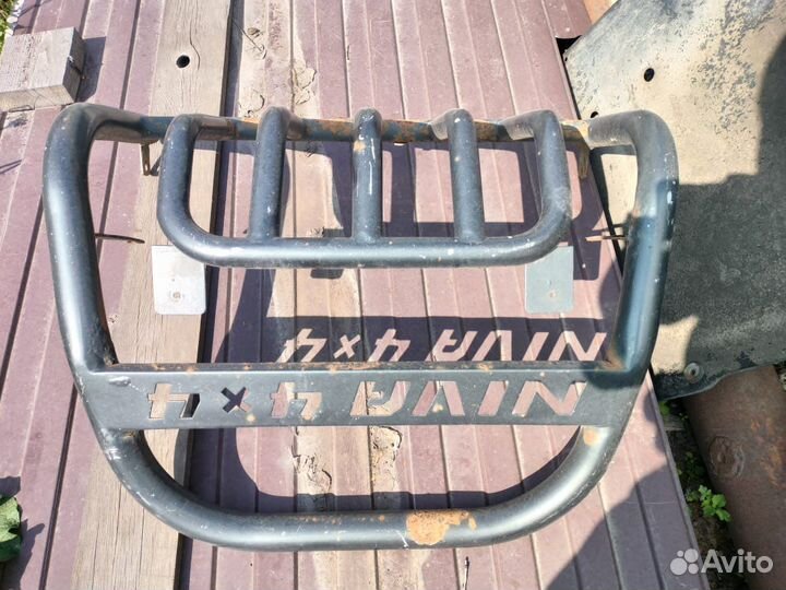 Кенгурятник на ниву 4*4