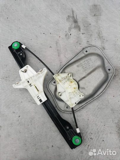 Стеклоподъемник задний правый Volkswagen Golf 5
