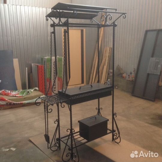 Мангал с коптильней