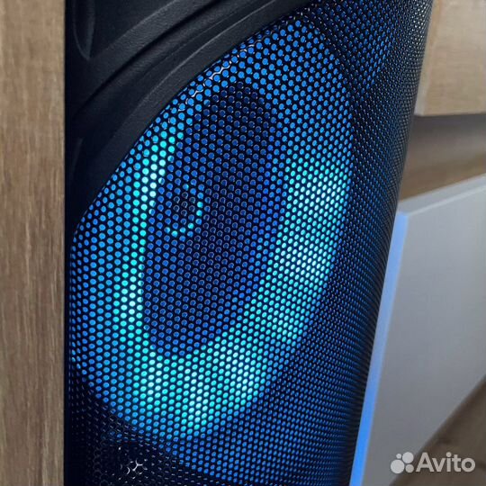 Домашняя аудиосистема колонка Bluetooth новая