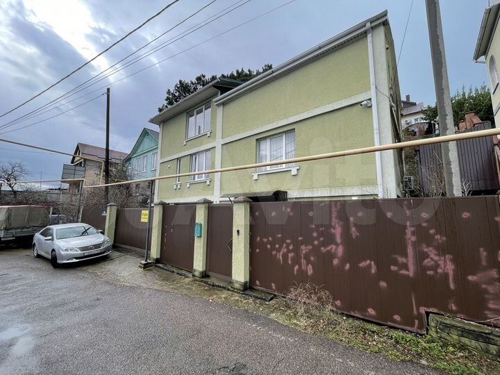 Дом 216 м² на участке 5 сот.