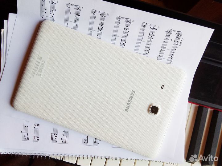 Планшет Samsung galaxy TAB E 9.6