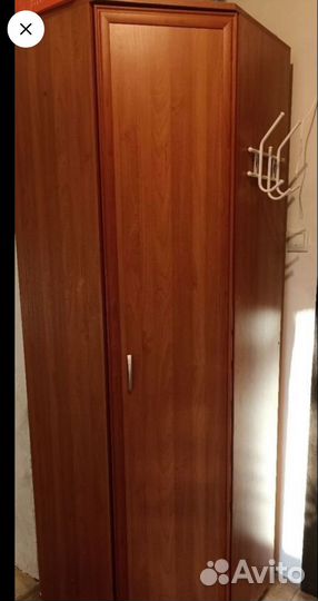 Угловой шкаф в прихожую бу