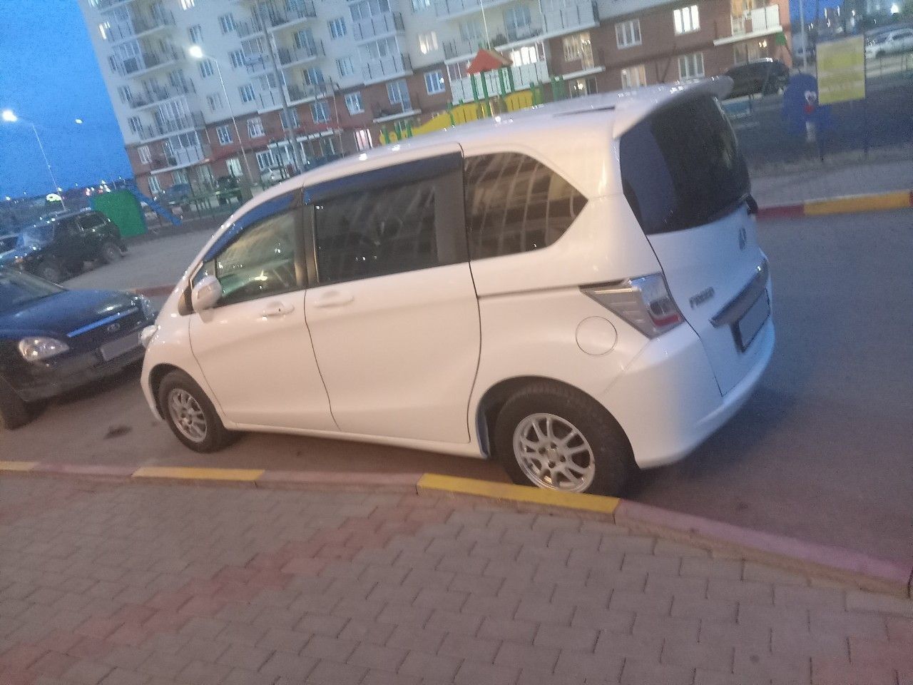 Honda Freed: фото владельца