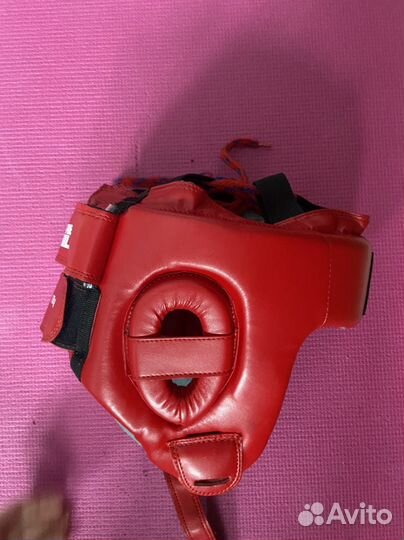 Боксерский шлем