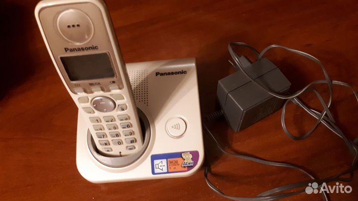 Радиотелефон Panasonic KX-TG2511 бежевый