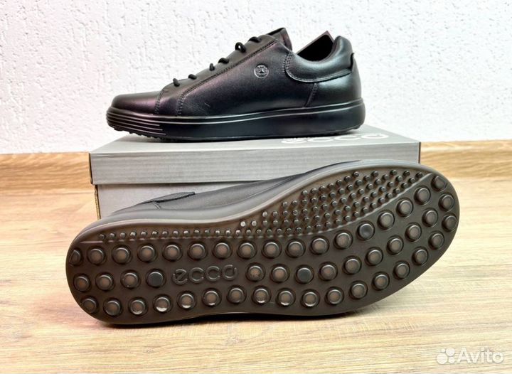 Кроссовки Ecco комфортные