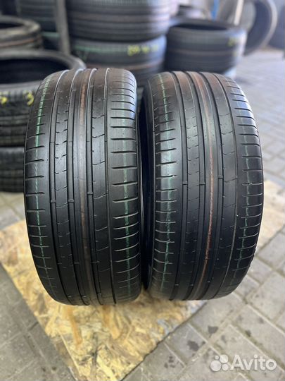 Pirelli P Zero PZ4 245/40 R19