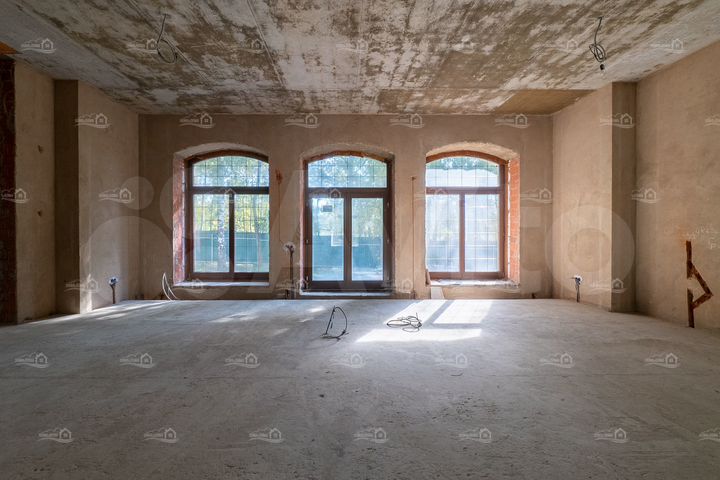 Коттедж 580 м² на участке 15 сот.