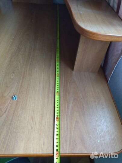 Компьютерный письменный стол