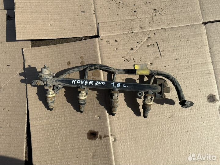 Топливная рампа в сборе Rover 200