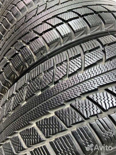 Triangle TR777 215/60 R17 96H