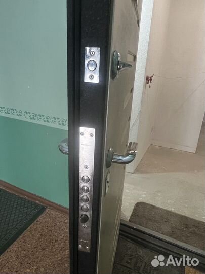 Дверь входная металлическая